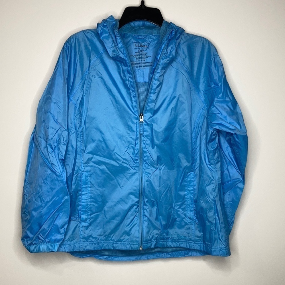 L.L. Bean light blue rain jacket size‎ large petite